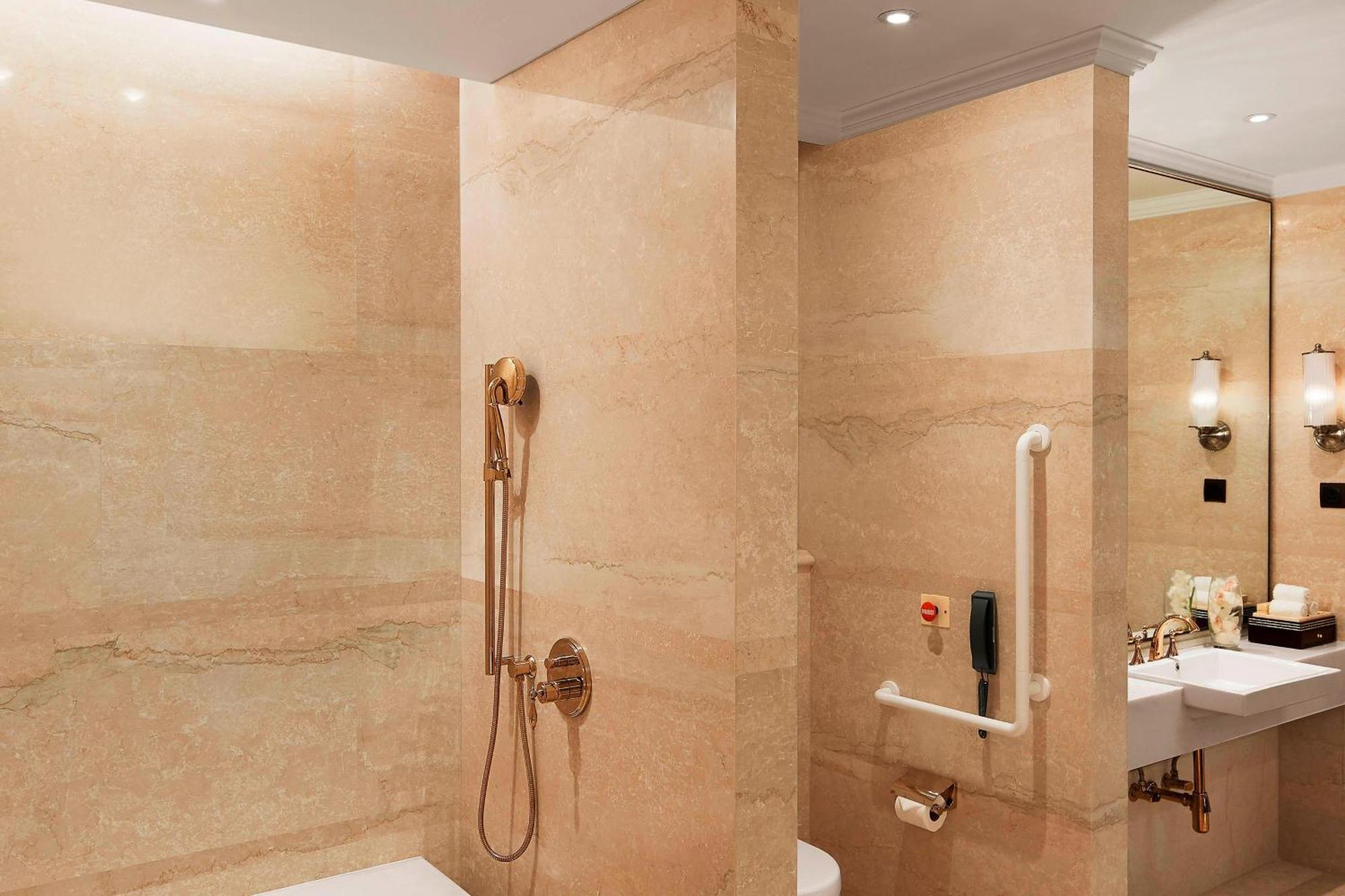 The Ritz-Carlton, Pune Eksteriør billede