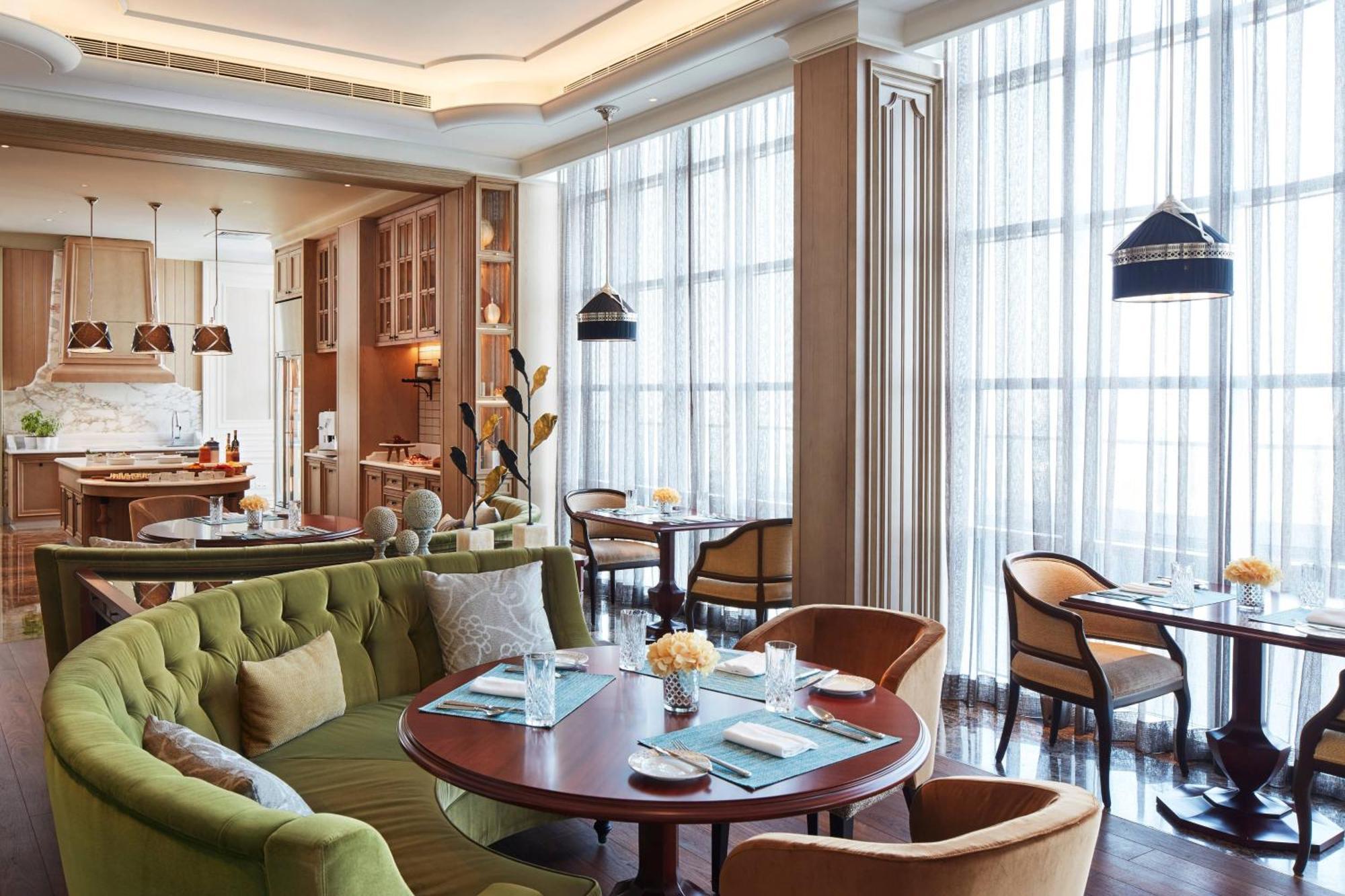 The Ritz-Carlton, Pune Eksteriør billede